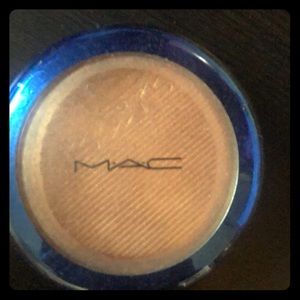 BRONZer brown